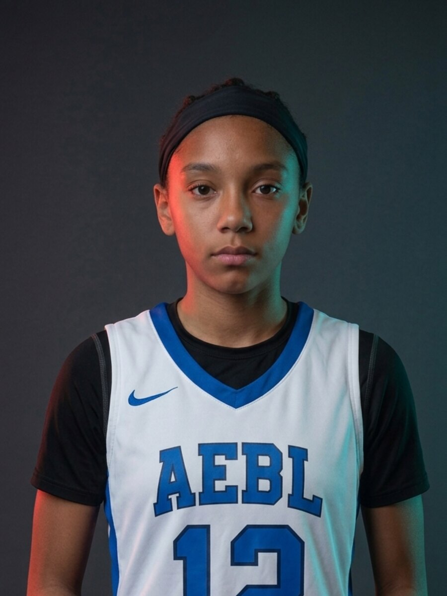 Camille Williams, Guard